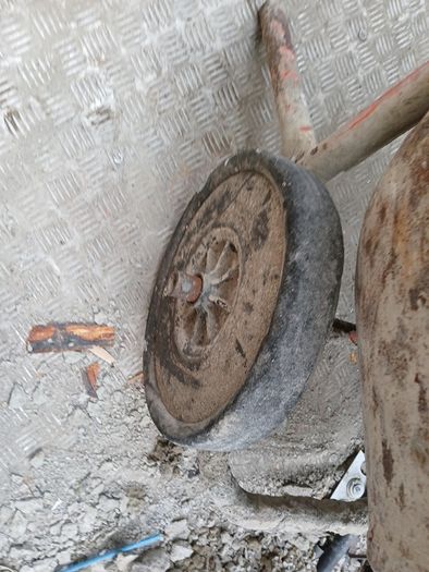 electric cement mixer