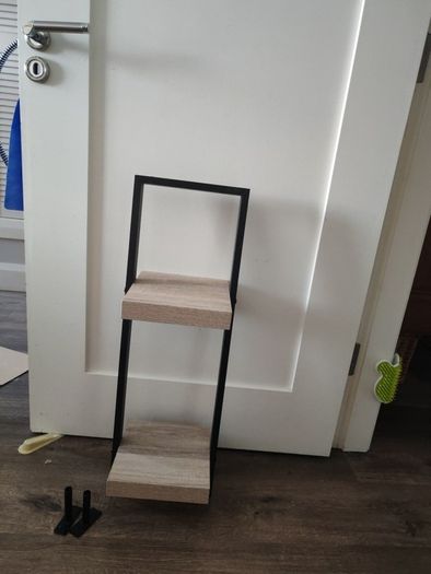 Floating shelf