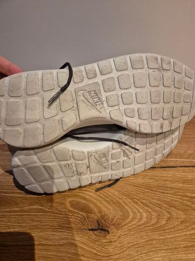 nike roshe run uk 11