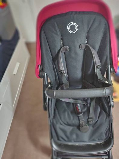 Bugaboo Fox with carrycot and rain cover