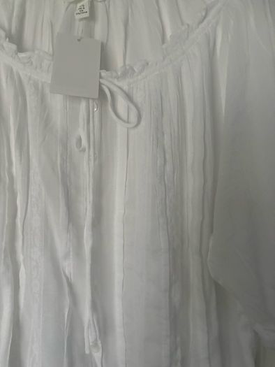 White top from H&M size L