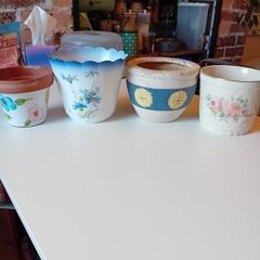 6 vintage plant pots