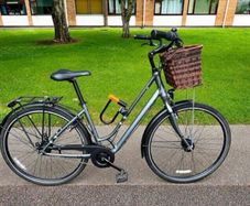 GIANT Liv Flourish Hybrid City Bike Medium size.