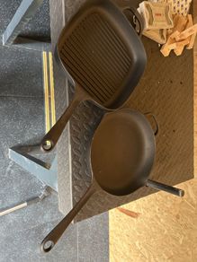 cast iron pan