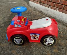 Paw Patrol Rescue Ride On Car (used).
