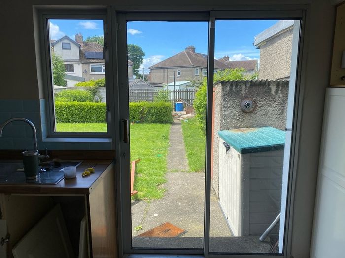 Sliding door