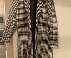 Dogstooth ladies coat black white size 10