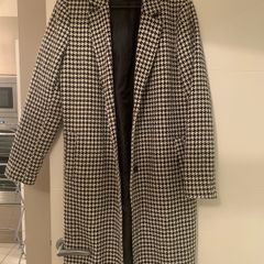 Dogstooth ladies coat black white size 10