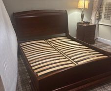 The Laiore Sleigh Bed( King Size)