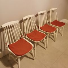 Spindle chairs