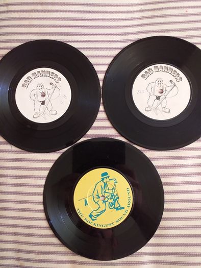 Singles To Frame.
