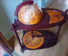 Globe Drinks Table