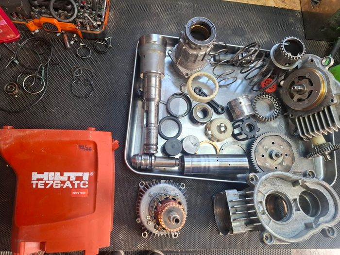 HILTI TE76 ATC  230V fully serviced with warranty 6-months