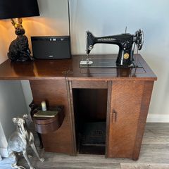 Antique Singer Treadle Sewing Machine