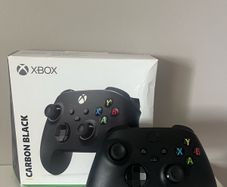 Official Xbox Wireless Controller - Carbon Black (With Original Box)