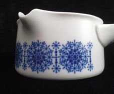 Thomas Ceramics ,vintage sauce boat, pottery gravy boat