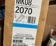 MK08 Velux with Tile Flashing (70 x 140cm)