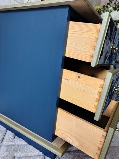 Bedside Lockers