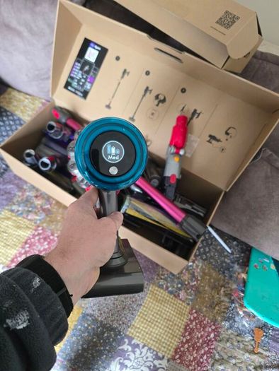 dyson v15 absolute