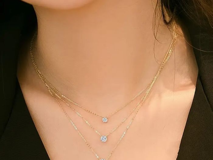 Certified Diamond Pendant necklace: 14K Solid Gold