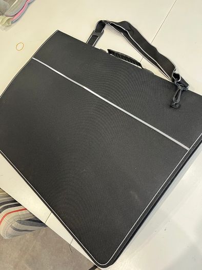 A2 portfolio Folder/Case with 20 Sleeves MAPAC