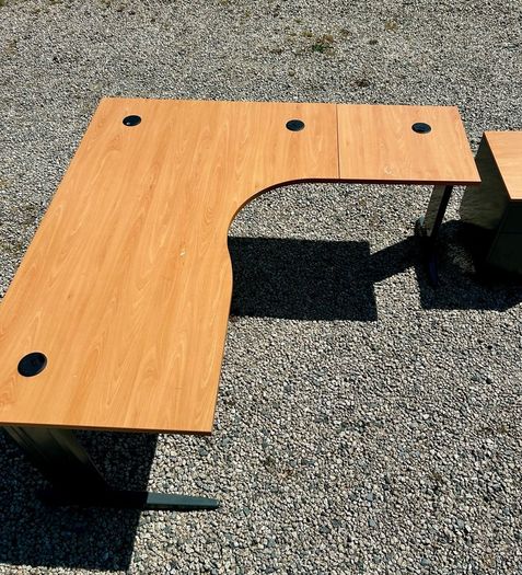 L-Shaped Office Desk & Drawers