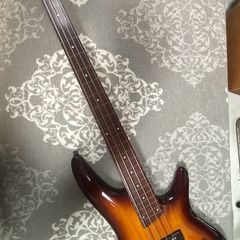 Ibanez SR370EF-BBT SoundGear 4-string fretless bass