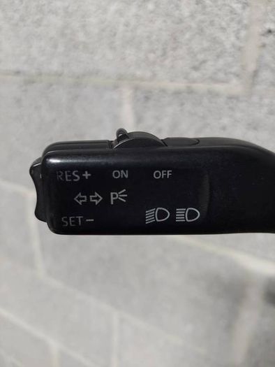 2007 MK5 Golf 1.9Tdi Indicator stalk/cruise control.