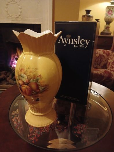 Aynsley Vase