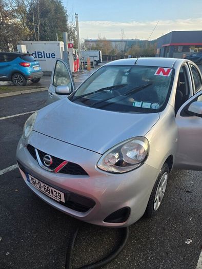 Nissan March 2016