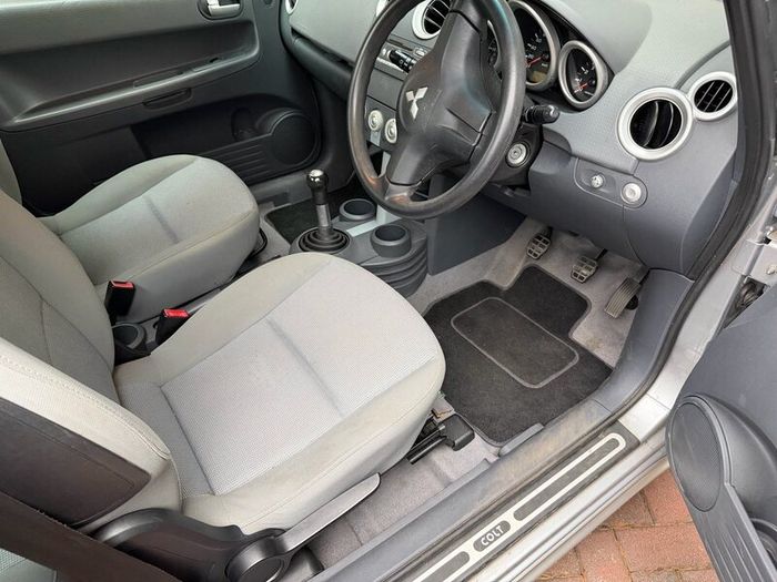 Mitsubishi colt czc 1.5 NCT 9/27
