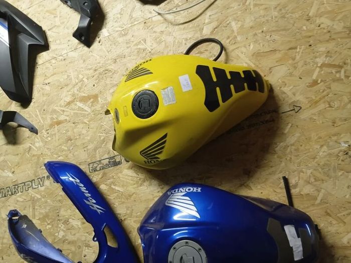 600 hornet 1999 /2004
