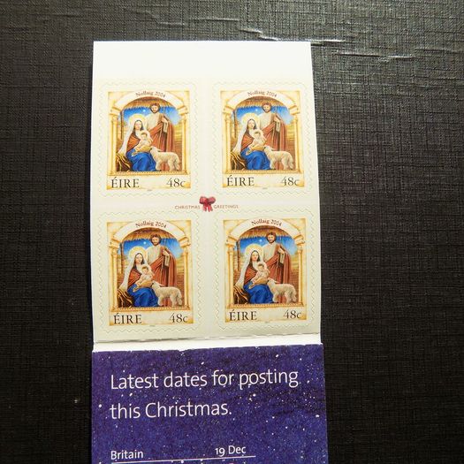 Ireland 2004.Christmas Stamp Booklet.24 x 48c Self adhesive stamps.MNH.