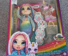 Rainbow High Amanya Raine