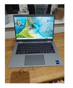 Dell Latitude 5330 Laptop | i5 (12th gen) | 16GB | 256GB | 14" FHD