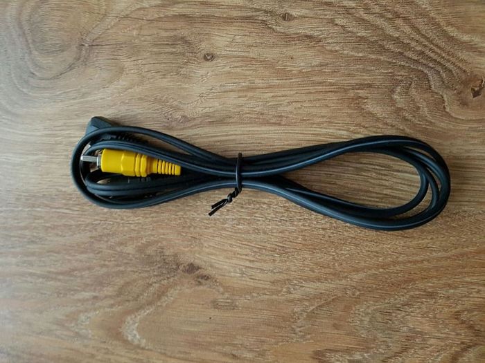 6Ft Mini AV 3.5mm 1/8' 4 pole plug to 3 RCA plugs cable