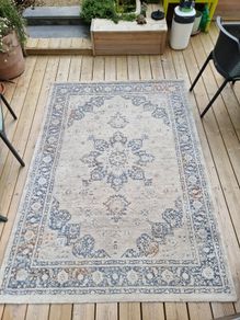 Rug