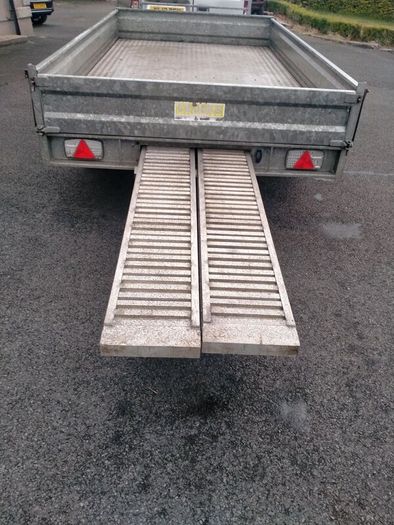 Trailer
