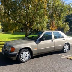 Mercedes-Benz 190 E 1989