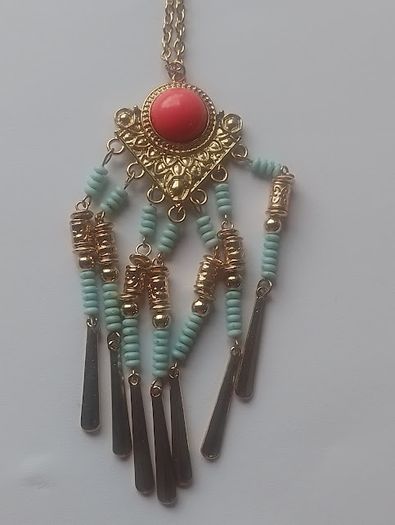 Gold Tone Coral and Turquoise Beaded Statement Necklace 16 Inch
