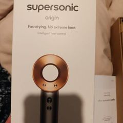 dyson supersonic hair dryer NEW