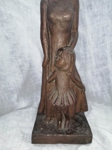 Vintage 1967 Leonardo Art Works "Mother & Daughter"