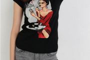 Black T-shirt with a Lady in Red size 12