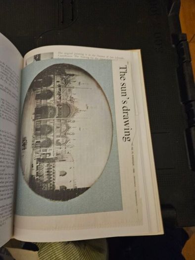 Ruskin And Venice. By Robert Hewison. First Edition Large Volume Hardback With Dustjacket In Good Condition.  With 127 Illustrations 13 In Colour. See Photos For Same.