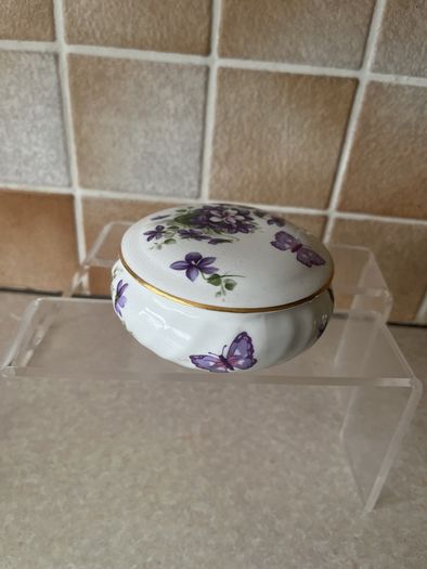 Aynsley Wild Violet Shell shaped Dish & Trinket Box
