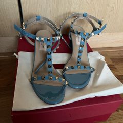 Valentino Garavani Rockstud  Sandals. Size 37