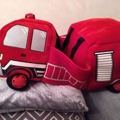 Fire truck costume age 2 to 5 years.