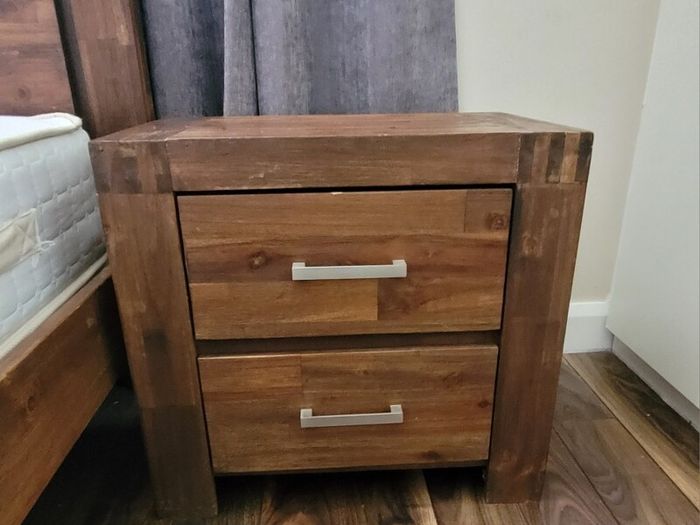 Double Bed & 2 lockers set