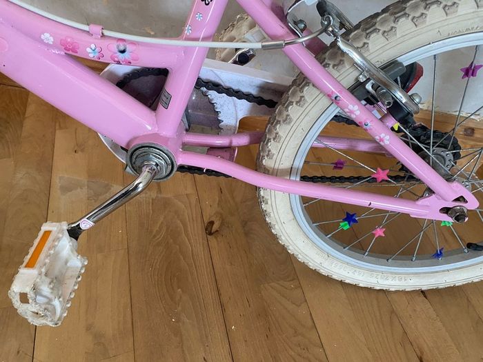 Girls bike
