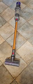 Dyson v10